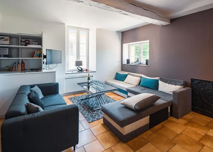 Ancien Presbytere * Saint-Aignan (Ardennes)