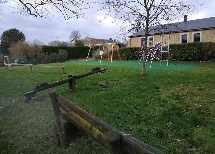 Ancien Presbytere * Saint-Aignan (Ardennes)