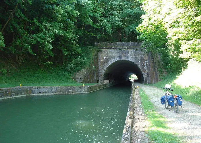 Ancien Presbytere * Saint-Aignan (Ardennes)